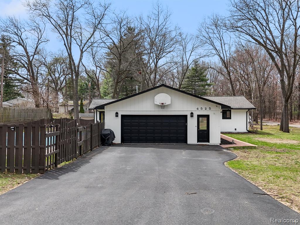 4525 CENTRAL Avenue, Clarkston, MI — Photo 36