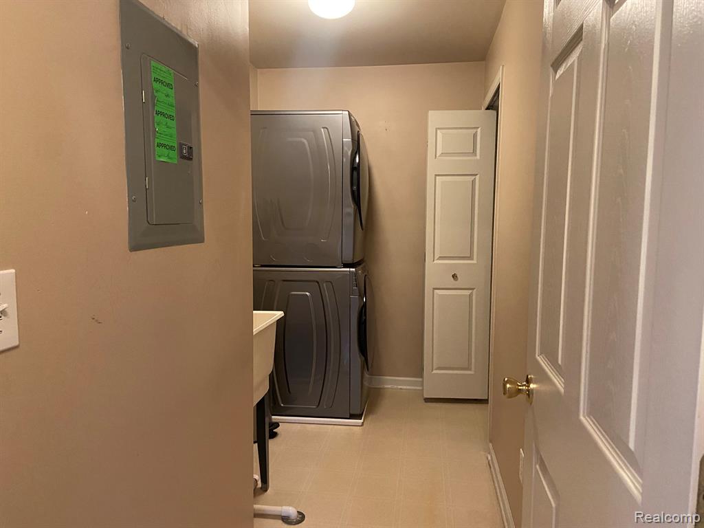 16821 Carriage Way, 672, Northville, MI 48168 — Photo 28