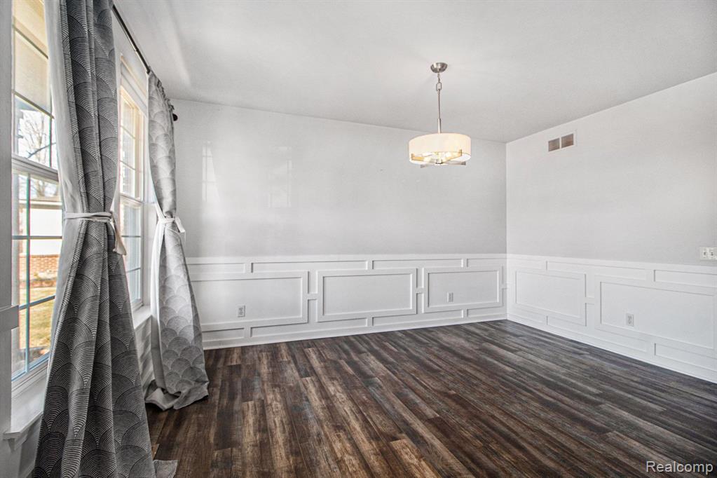 7791 HAMPTON Court, Ypsilanti, MI 48197 — Photo 9