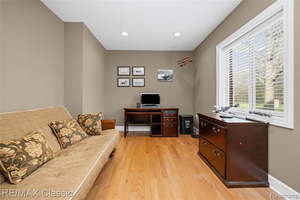 4930 Menominee Lane, Clarkston, MI 48348 — Photo 74