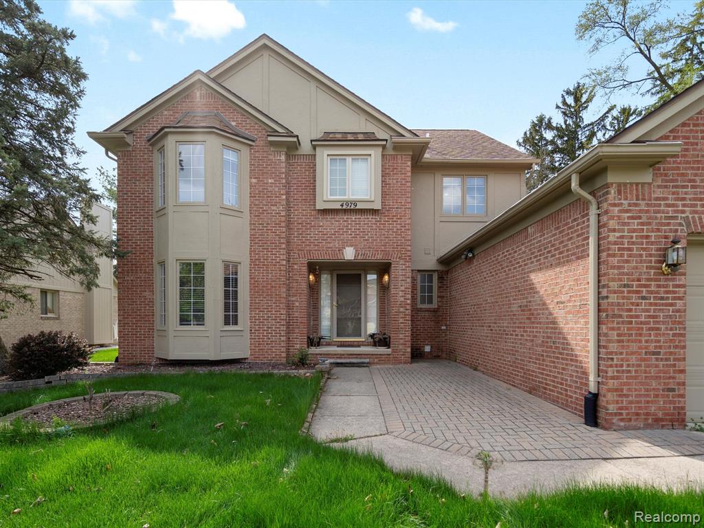 4979 SOMERTON Drive, Troy, MI 48085 — Photo 34