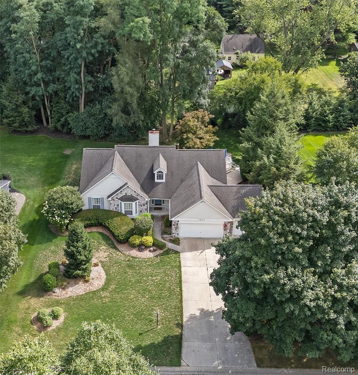 7260 Willow Oak Drive, West Bloomfield, MI 48324 — Photo 28