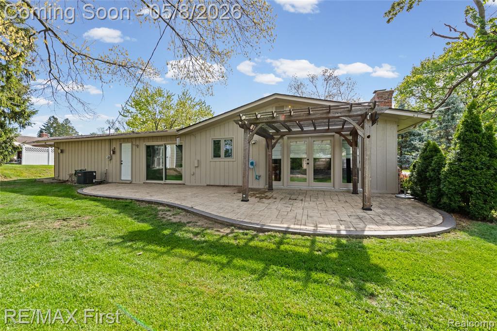 52531 Butternut Drive, Shelby Twp, MI 48316 — Photo 5