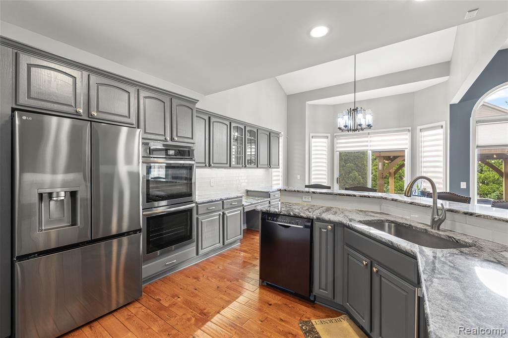 51037 Weston Drive, Plymouth, MI 48170 — Photo 10