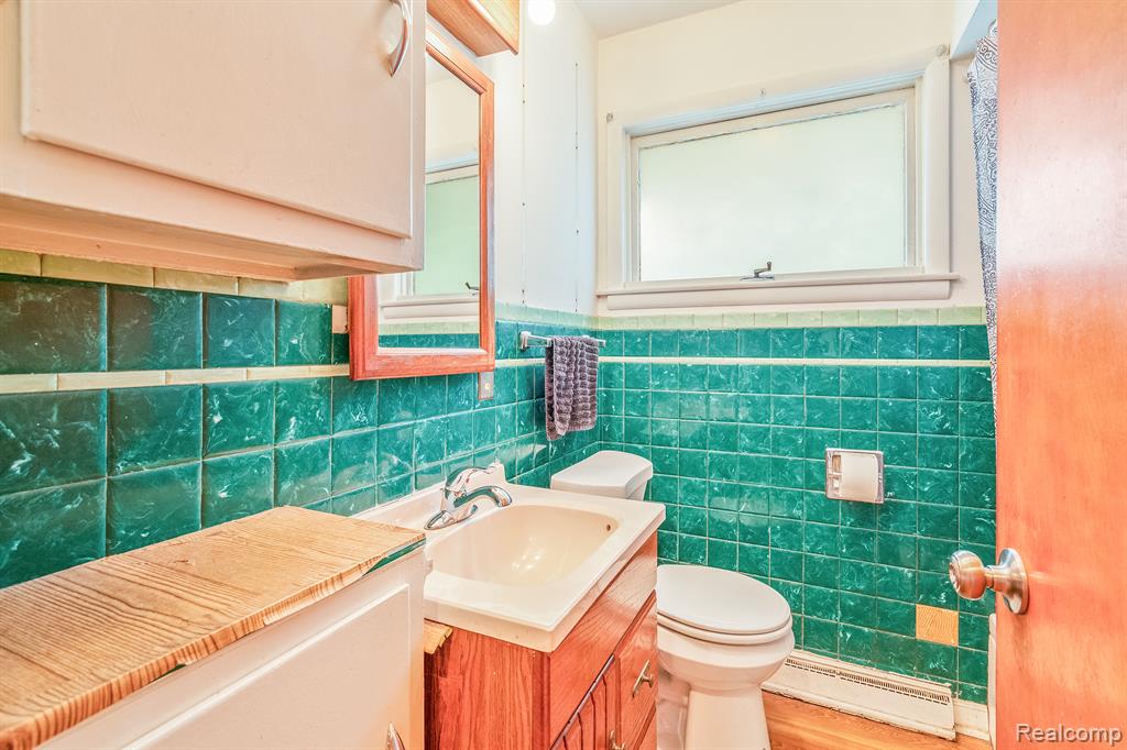 611 N IVANHOE Avenue, Ypsilanti, MI 48198 — Photo 24
