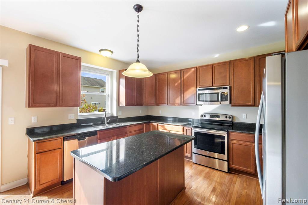 51207 Brompton, Novi, MI — Photo 19