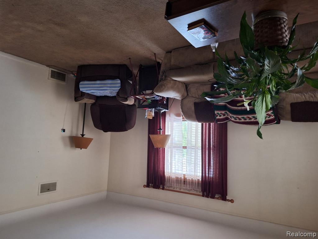 4955 Harding Street, Dearborn Heights, MI 48125 — Photo 3