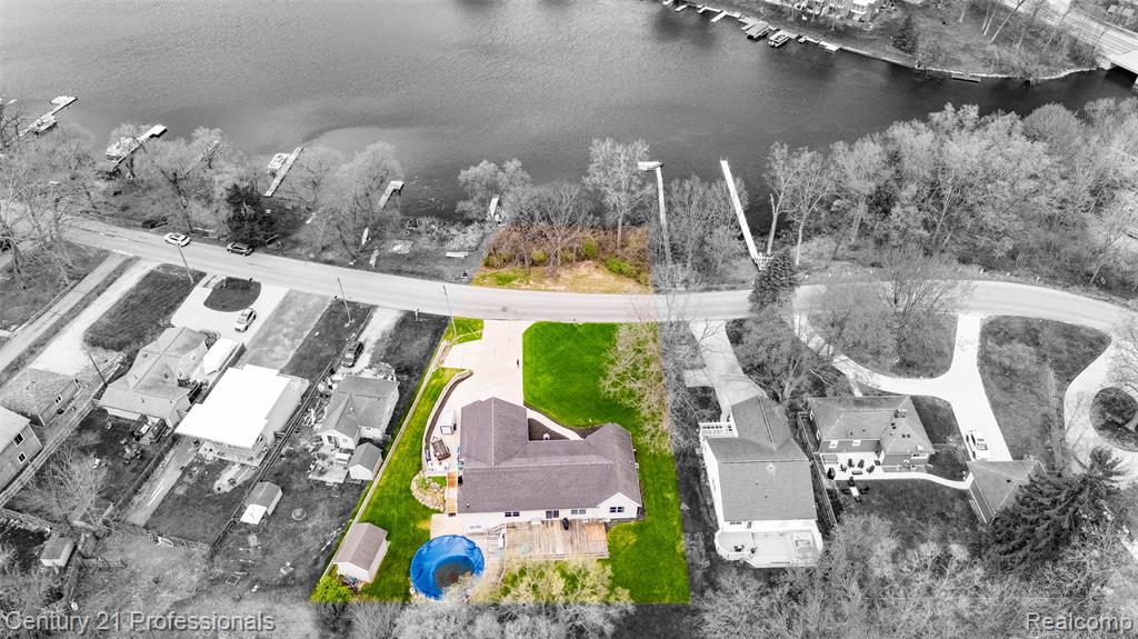 6591 Windiate Road, Waterford, MI 48329 — Photo 9