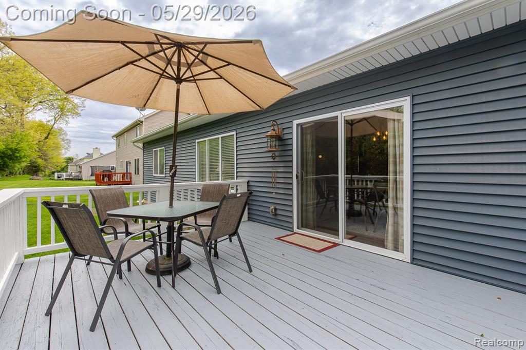 2740 Diane Marie Court, Waterford, MI 48329 — Photo 47