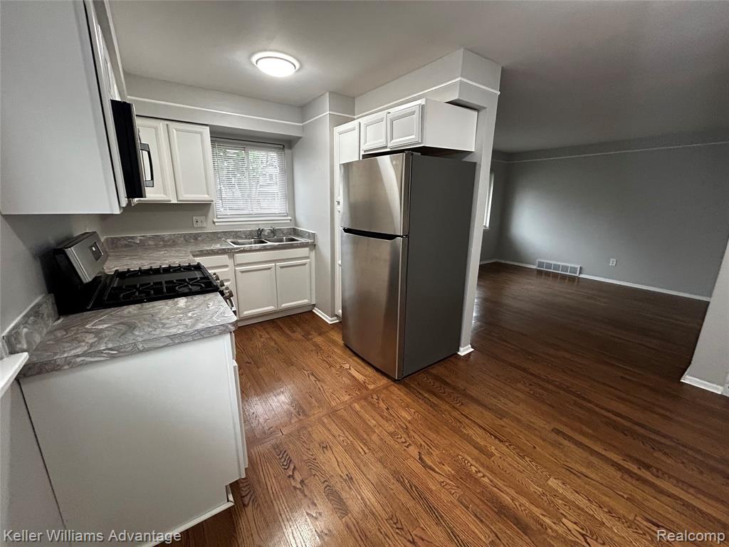 12651 COYLE Street, Detroit, MI 48227 — Photo 4