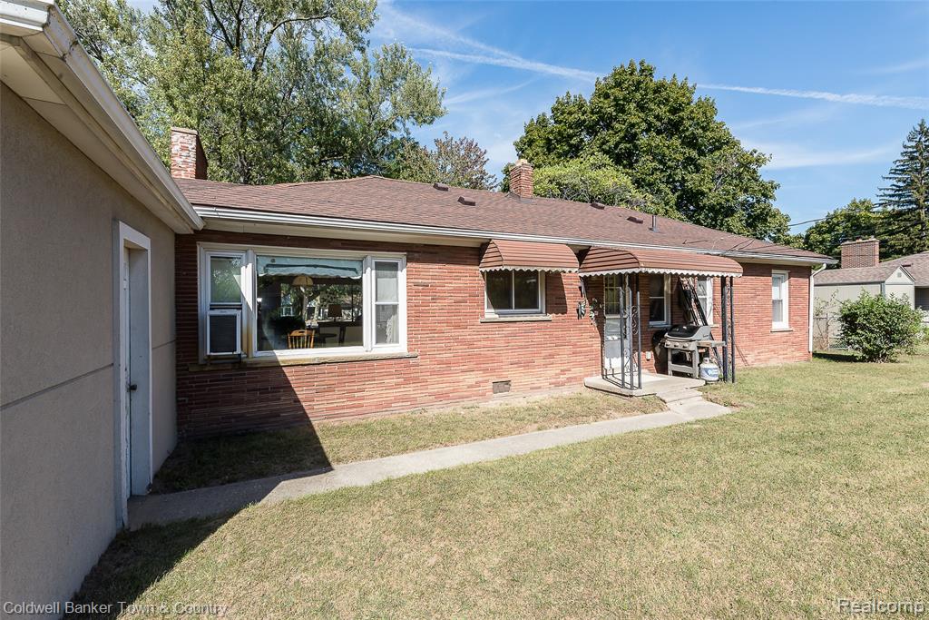 32297 Warren Road, Garden City, MI — Photo 39