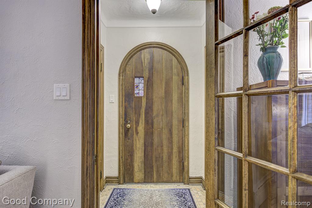 551 W Oakridge Street, Ferndale, MI 48220 — Photo 4