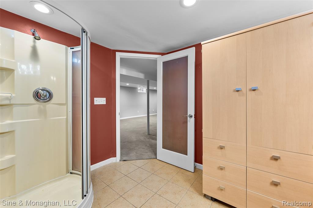4419 Robinwood Avenue, Royal Oak, MI 48073 — Photo 35