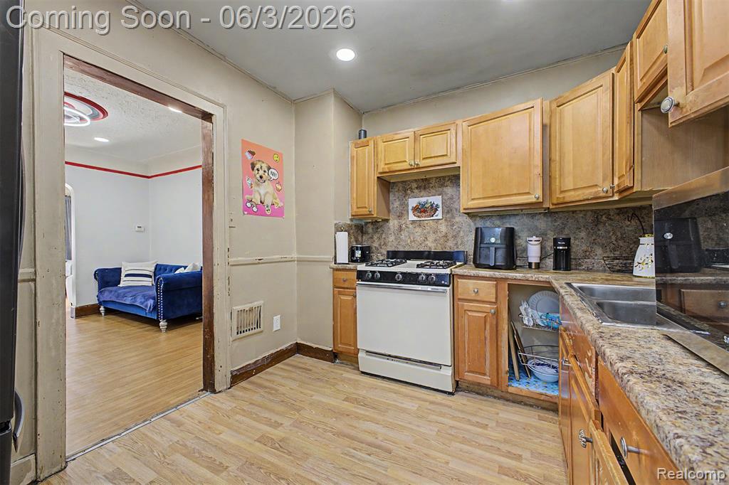 6808 Abington Avenue, Detroit, MI 48228 — Photo 11