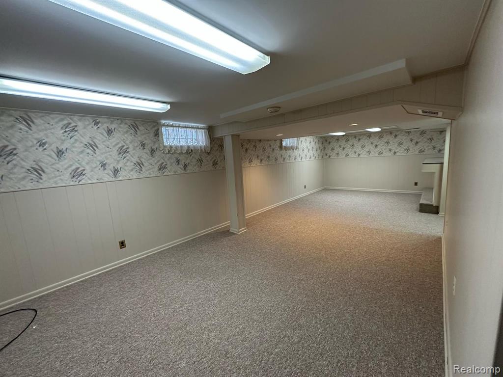 431 N DENWOOD Street, Dearborn, MI 48128 — Photo 12