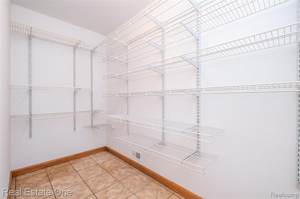 782 Appalachi Street, Commerce Twp, MI 48390 — Photo 32