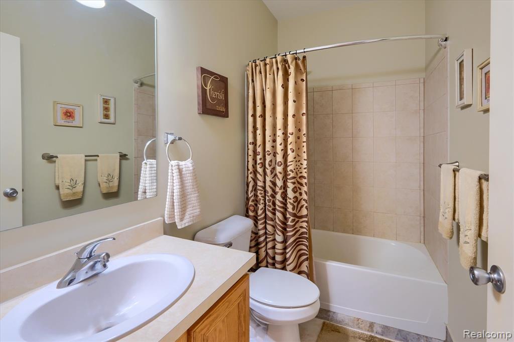 2474 Lonesome Dove Trail, Lapeer, MI 48446 — Photo 30