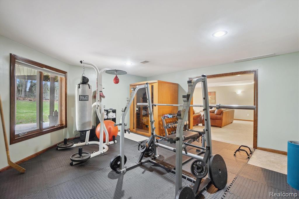 5167 HUNTERS Ridge, Holly, MI 48442 — Photo 43