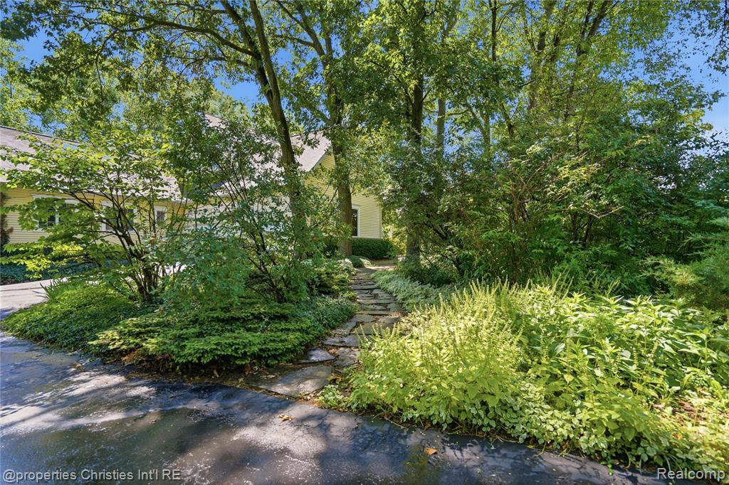4462 Lily Drive, Howell, MI 48843 — Photo 59
