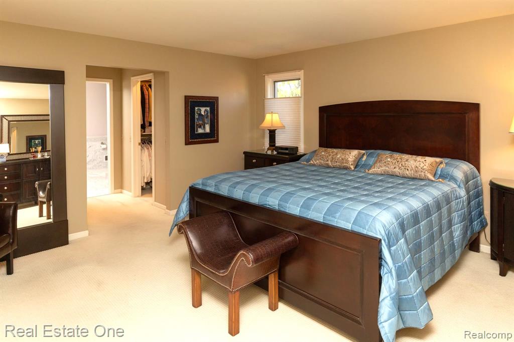 5538 CLEARVIEW Drive, Troy, MI 48098 — Photo 37