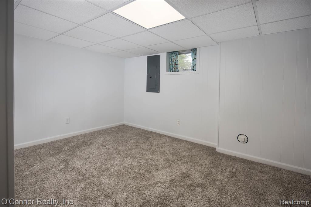 105 Gratiot Boulevard, Marysville, MI 48040 — Photo 23
