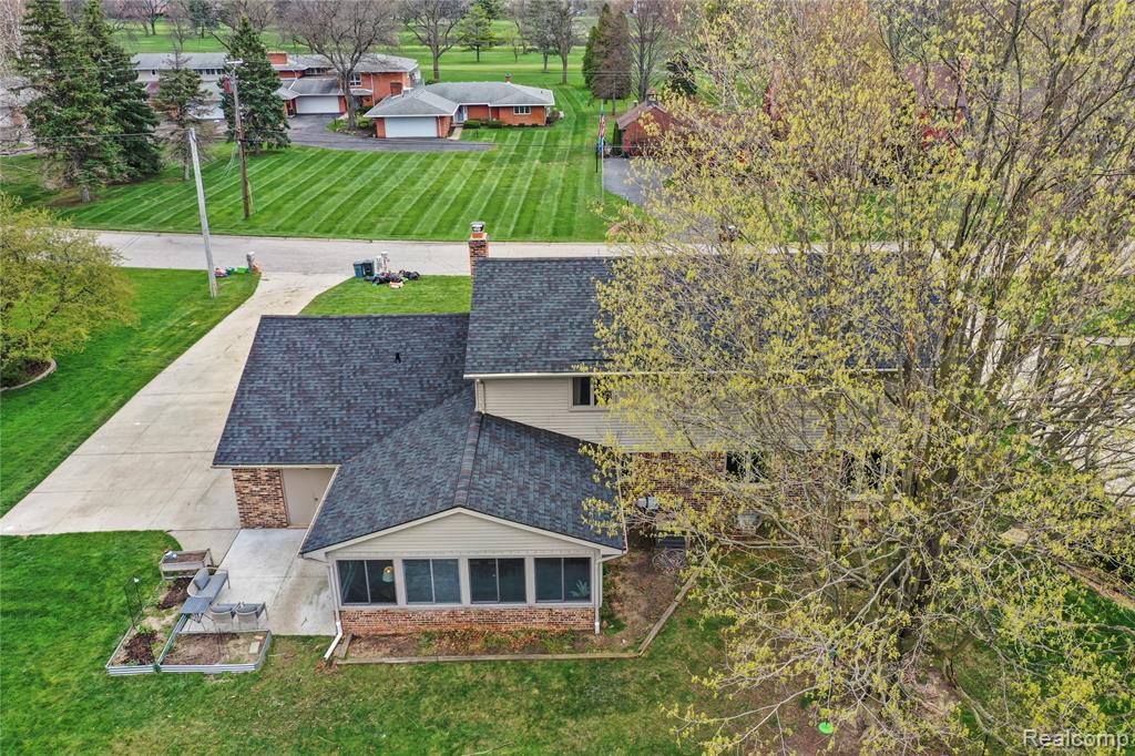 9332 Oakmont Drive, Grand Blanc, MI 48439 — Photo 3