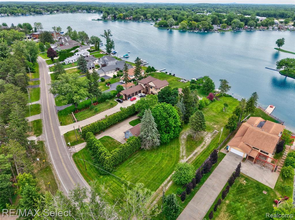 14189 Swanee Beach Drive - Photo 4