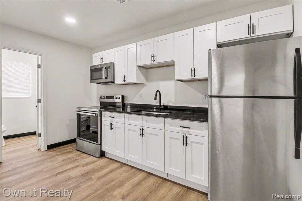 13031 Joy Road, Detroit, MI 48228 — Photo 10