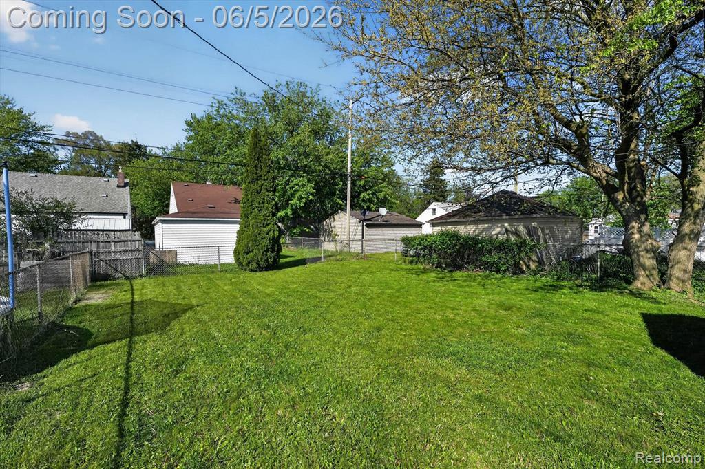612 Mayflower Avenue, Lincoln Park, MI 48146 — Photo 29