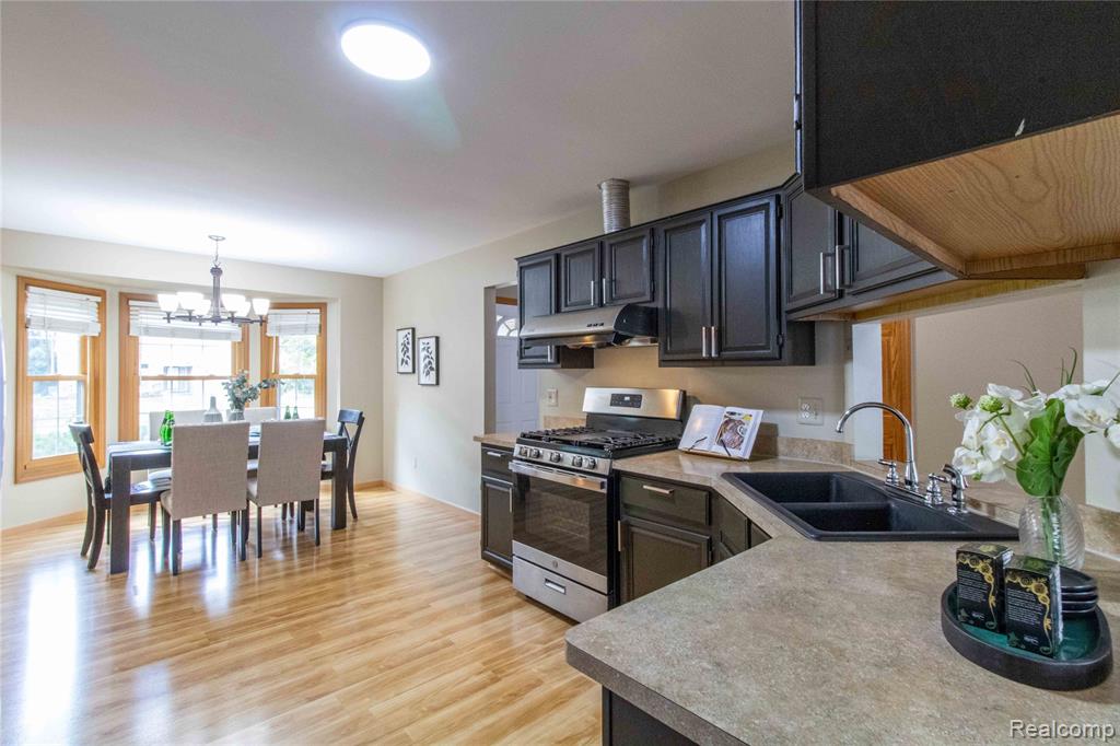 40216 Denbigh Drive, Sterling Heights, MI 48310 — Photo 19