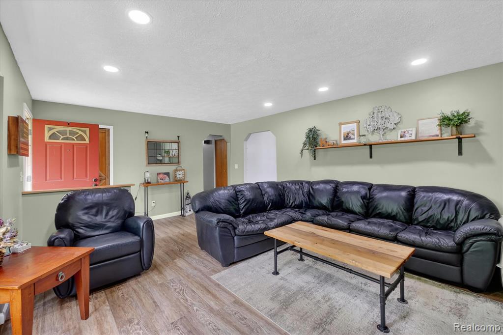 3350 Cemetery Road, Fowlerville, MI 48836 — Photo 5