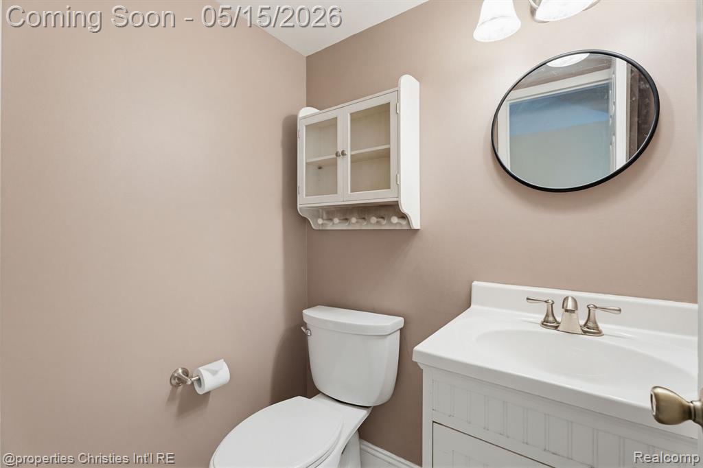 8648 Tamarack Drive, Shelby Twp, MI 48317 — Photo 22