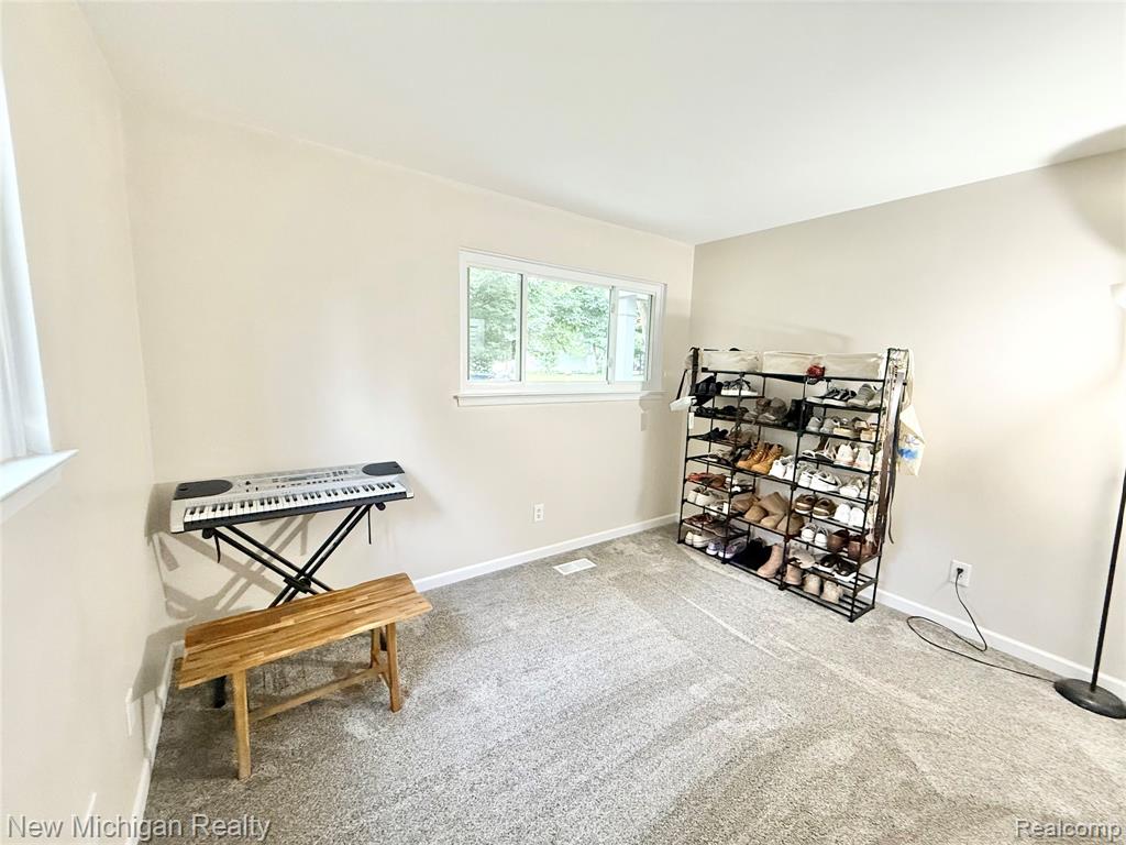 5534 Continental Road, Grand Blanc, MI 48439 — Photo 20