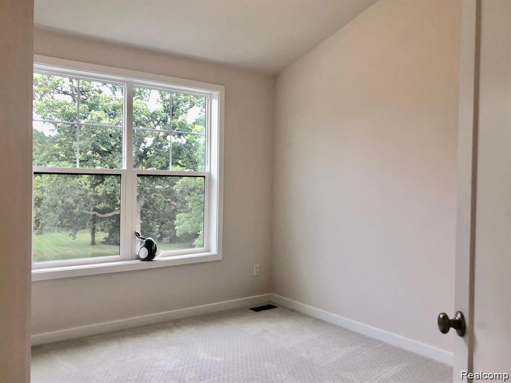 2898 RAYFIELD Avenue, Ann Arbor, MI 48105 — Photo 13