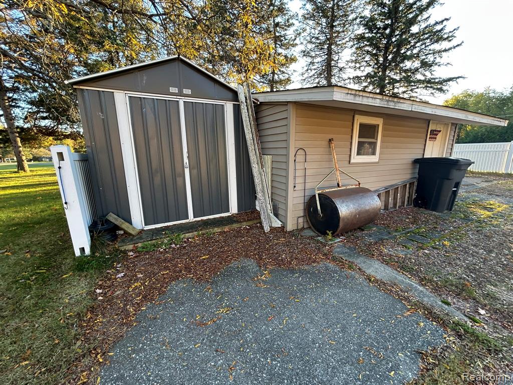 921 Saginaw Street, Vassar, MI 48768 — Photo 22
