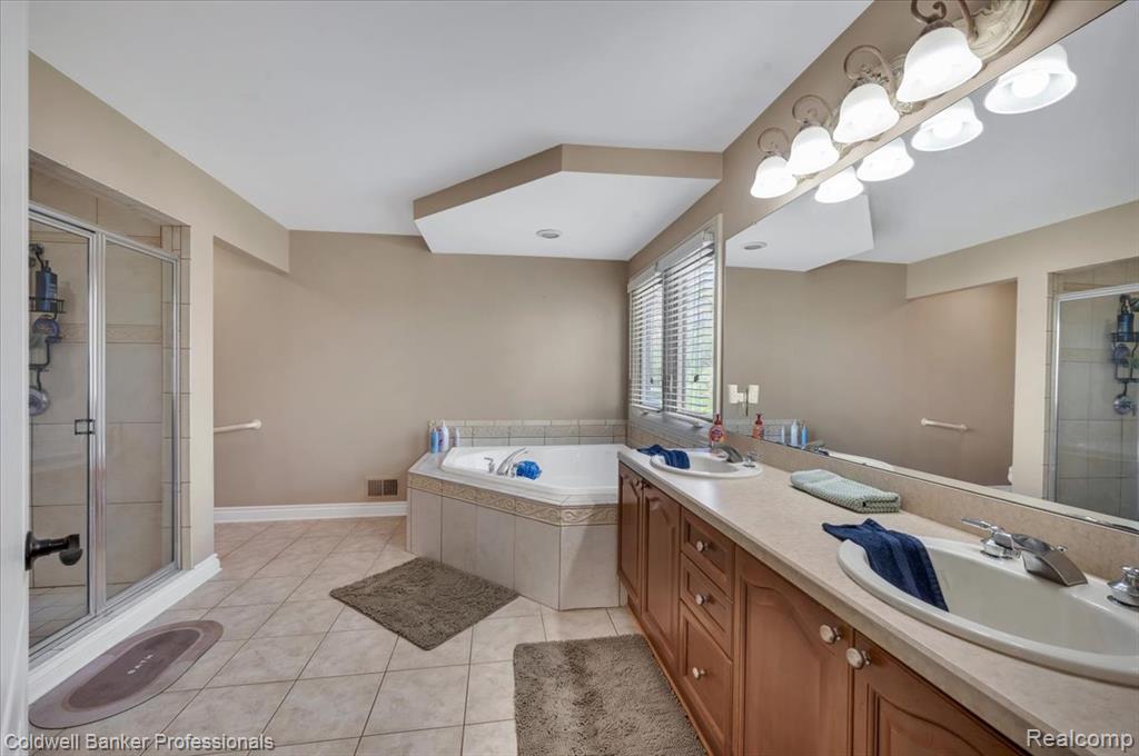1445 Wood Trail, Oxford, MI 48371 — Photo 21