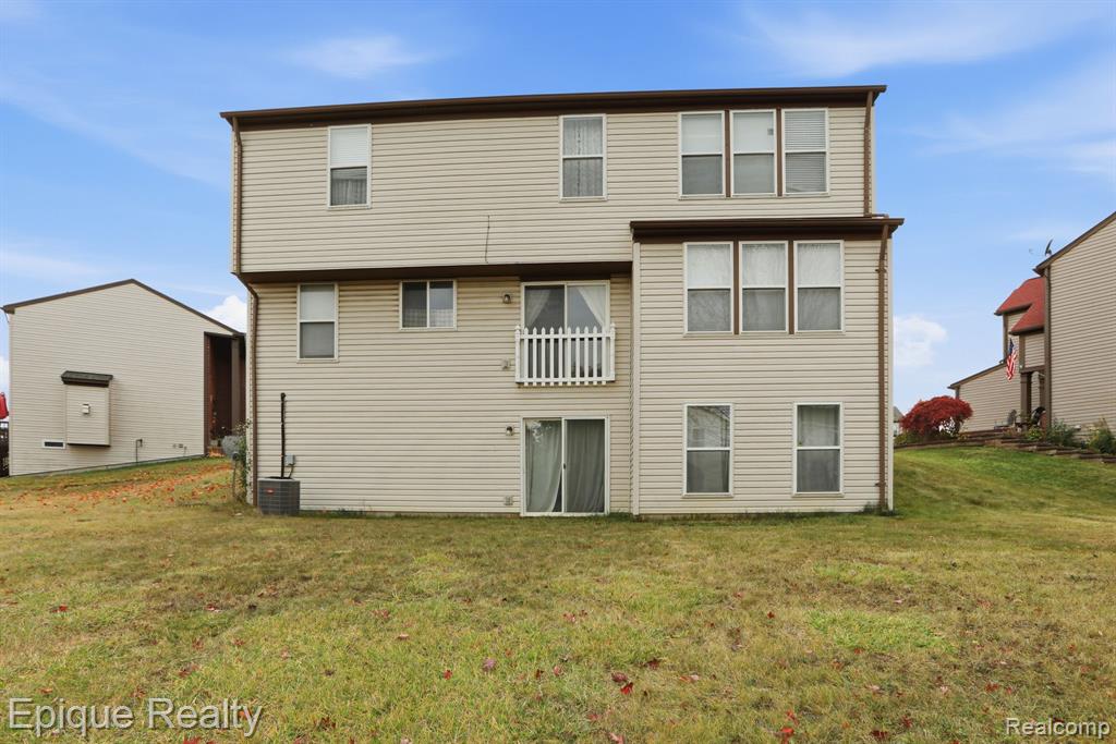 755 Lacosta Court, Pontiac, MI 48340 — Photo 23