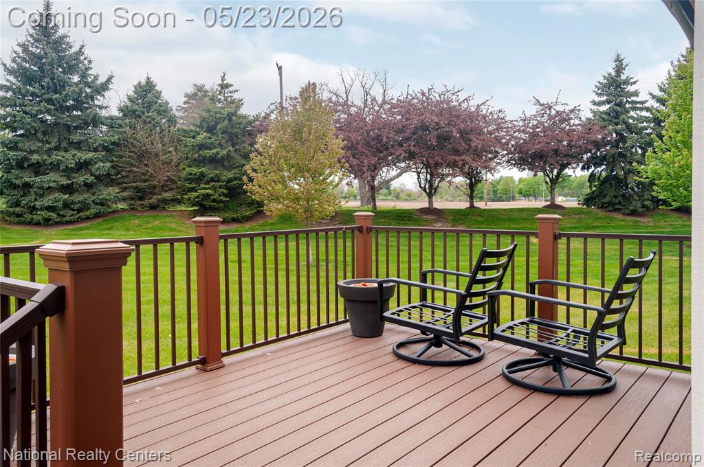 21826 Hanover Drive, Macomb, MI 48042 — Photo 37