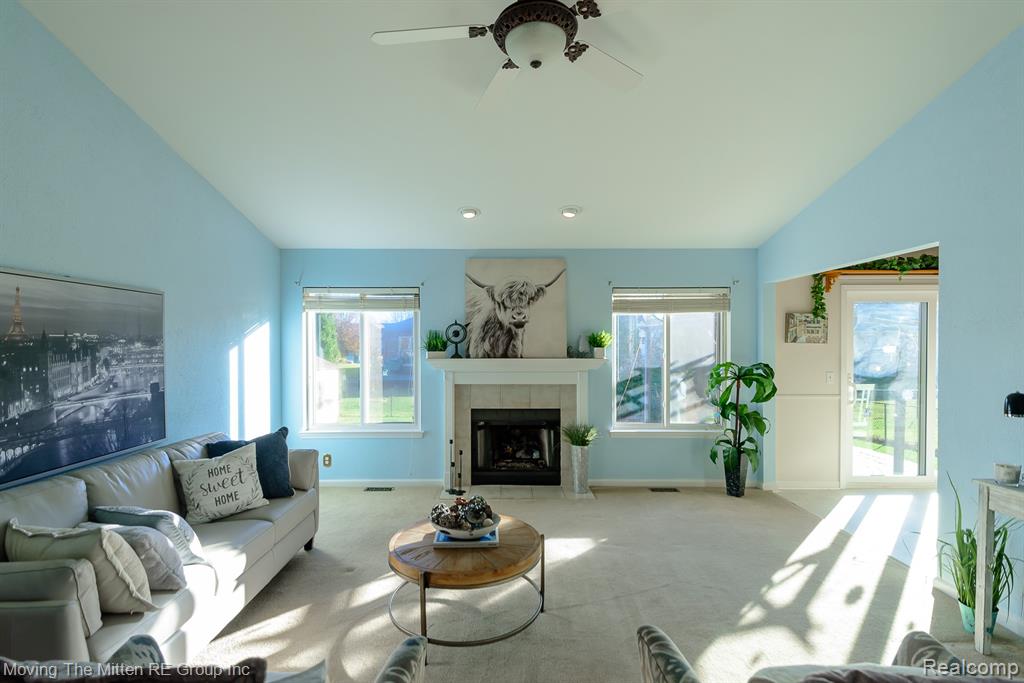 47663 Belmont Drive, Belleville, MI 48111 — Photo 3