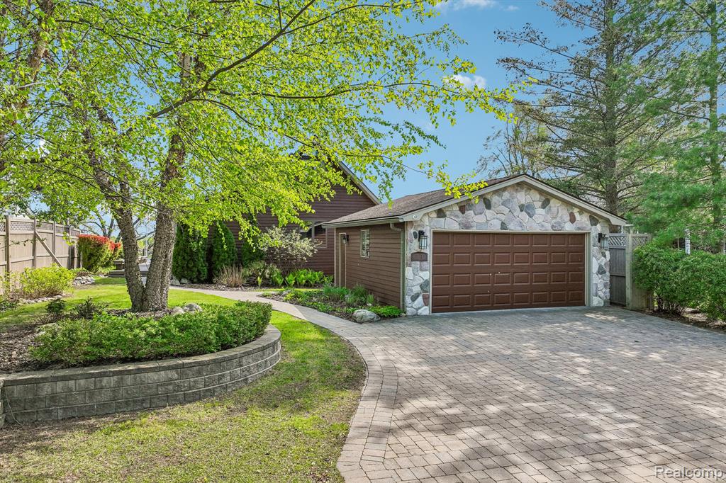 3641 MANN Road, Clarkston, MI — Photo 3