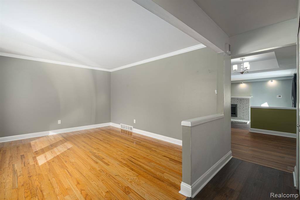 39618 Birchwood Drive, Plymouth, MI 48170 — Photo 13