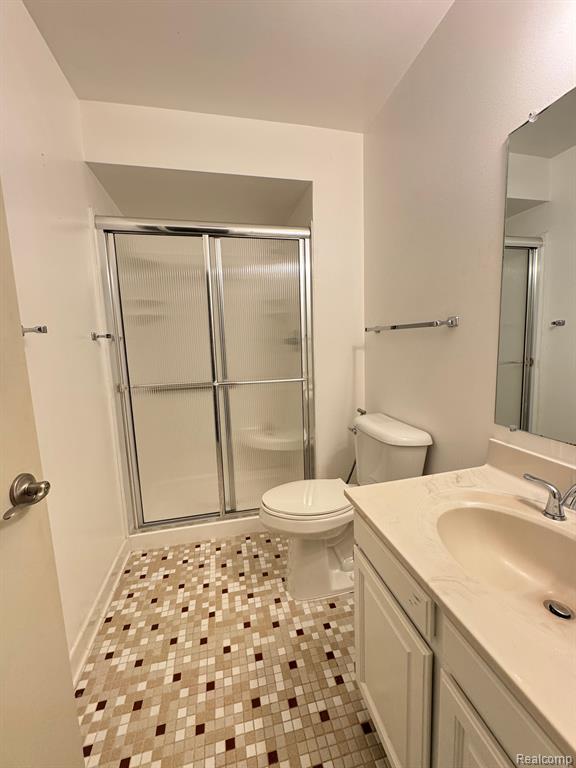 3152 LINDENWOOD Drive, Dearborn, MI 48120 — Photo 11
