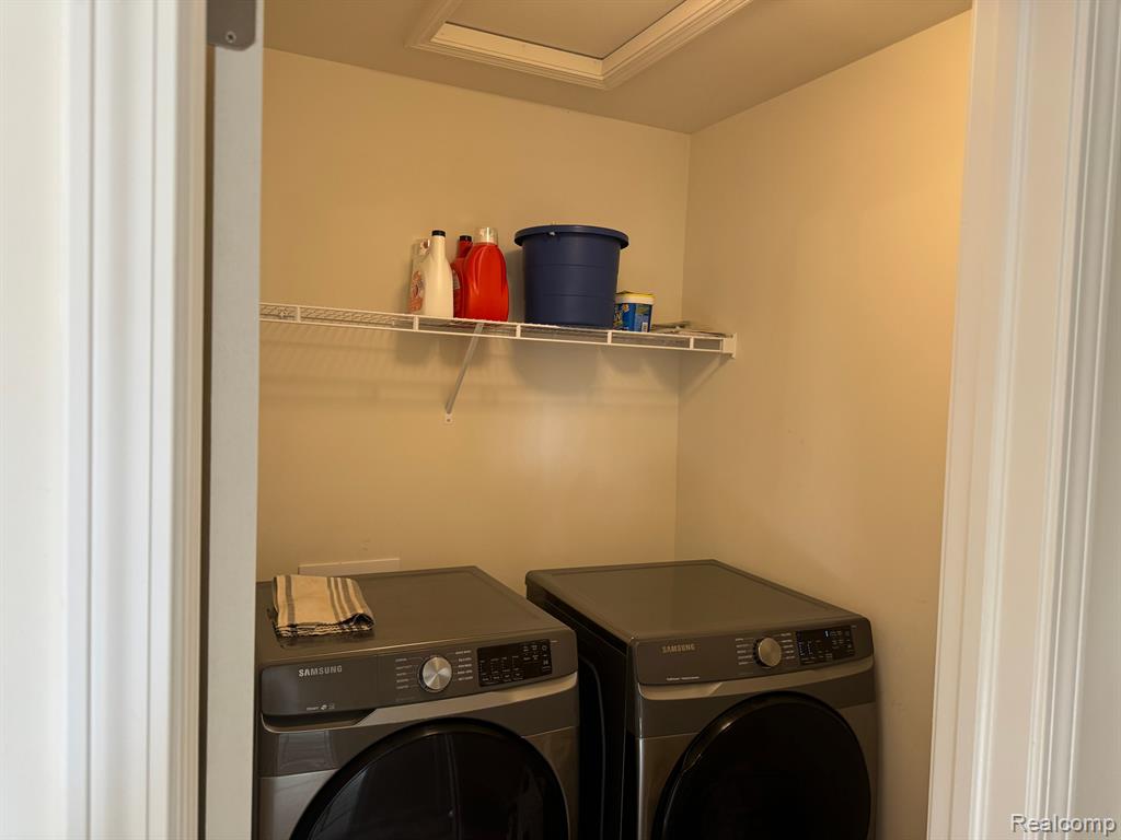 43595 CHANCELLOR Lane, Novi, MI — Photo 38