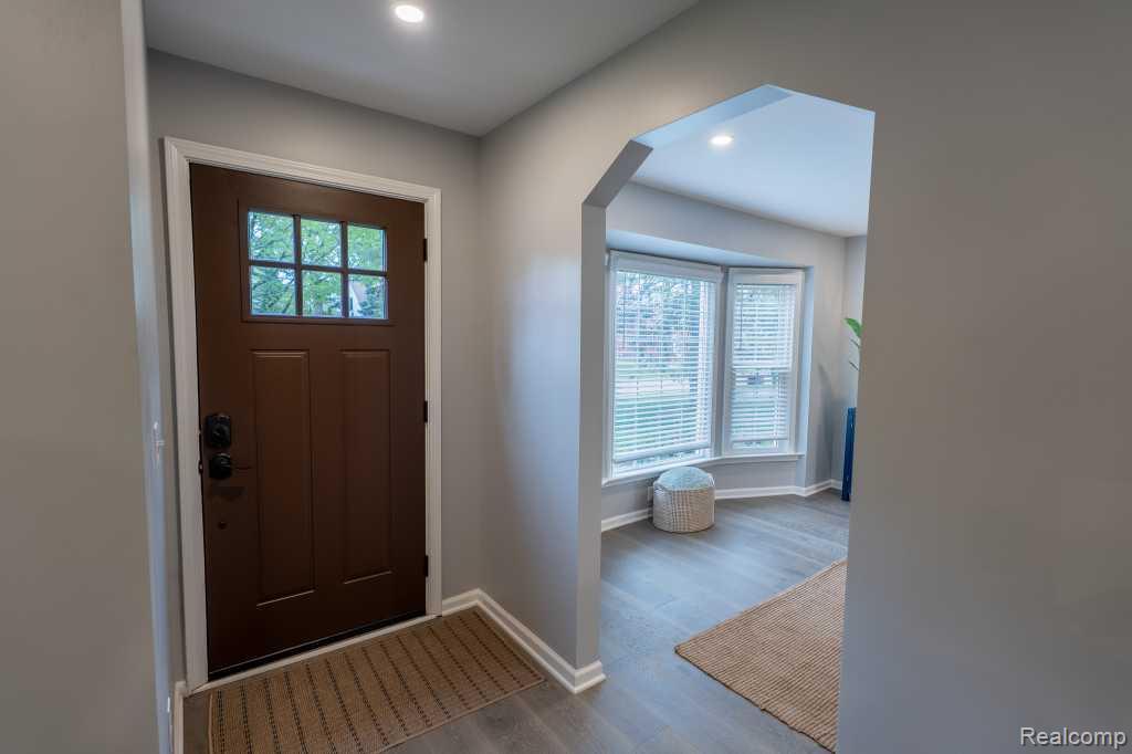 244 Gladwin Avenue, Commerce Twp, MI — Photo 5