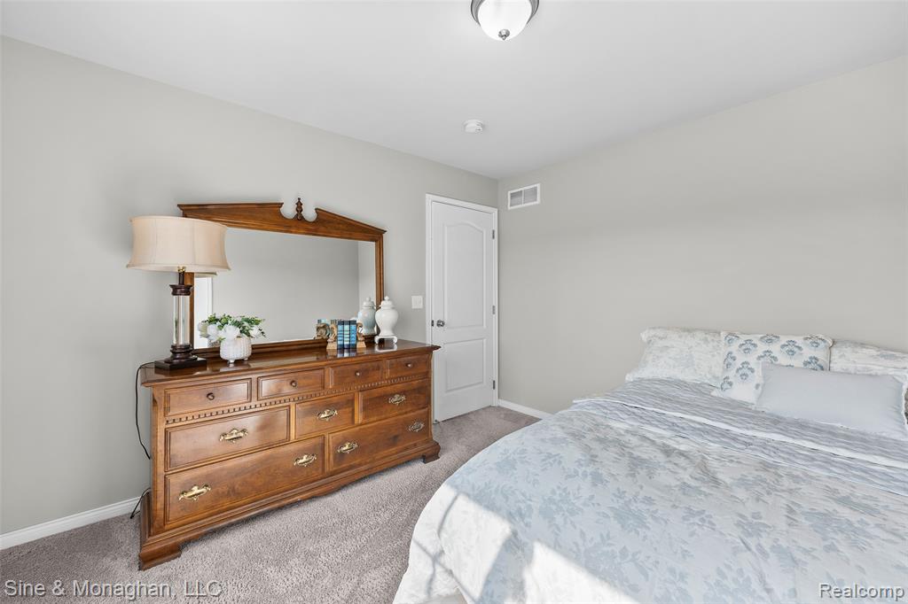 5401 Aberdeen Court, Clarkston, MI 48348 — Photo 30
