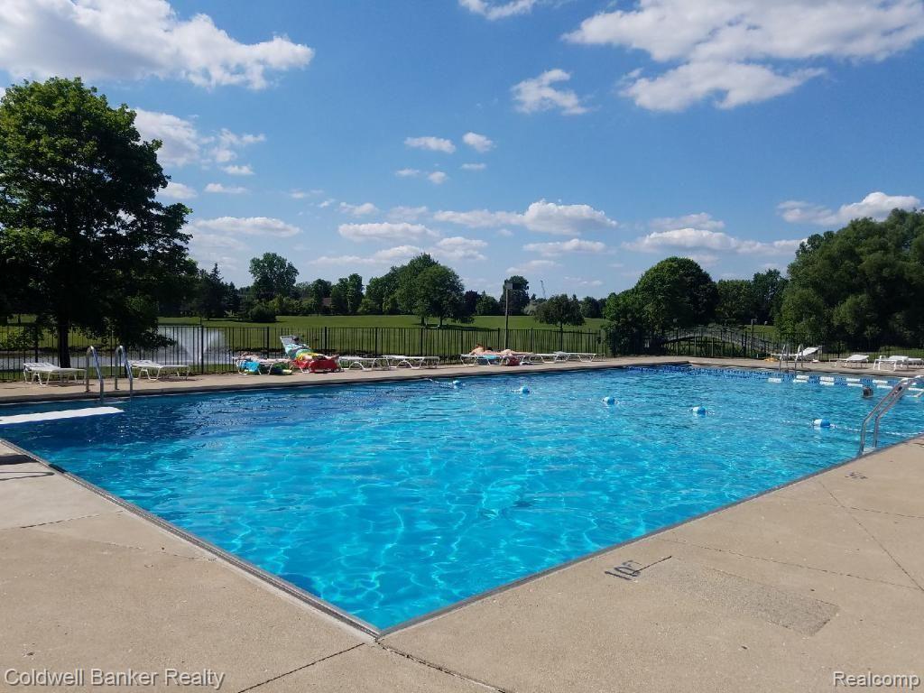 1618 BRENTWOOD Drive, Troy, MI 48098 — Photo 21