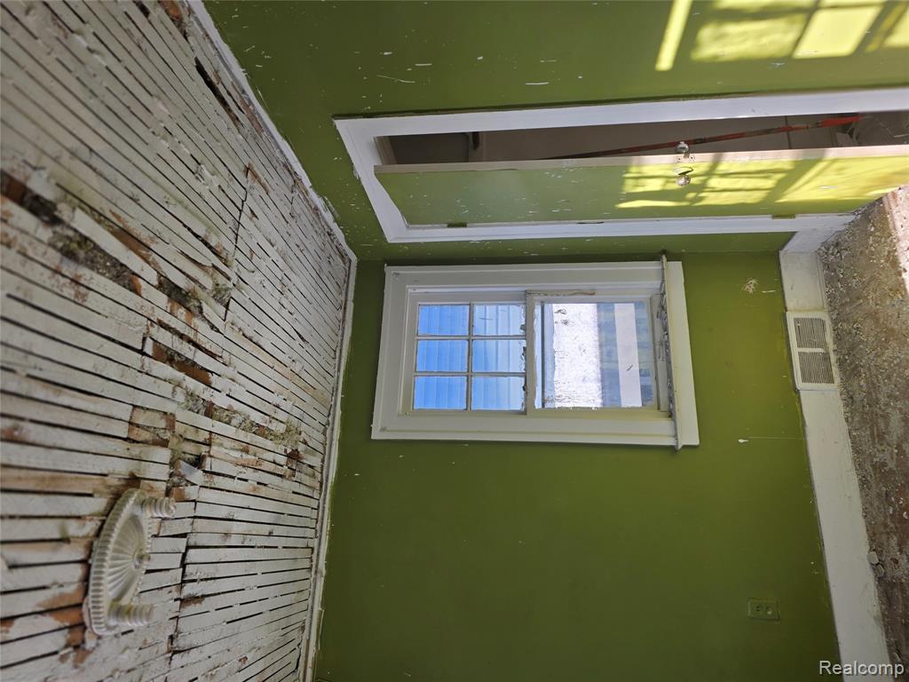 2291 Tuxedo Street, Detroit, MI 48206 — Photo 14