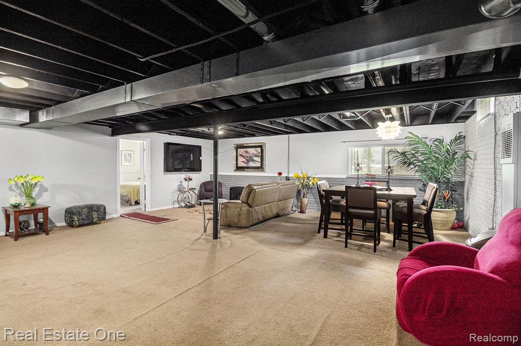 1130 Andover Circle, Commerce Twp, MI 48390 — Photo 15