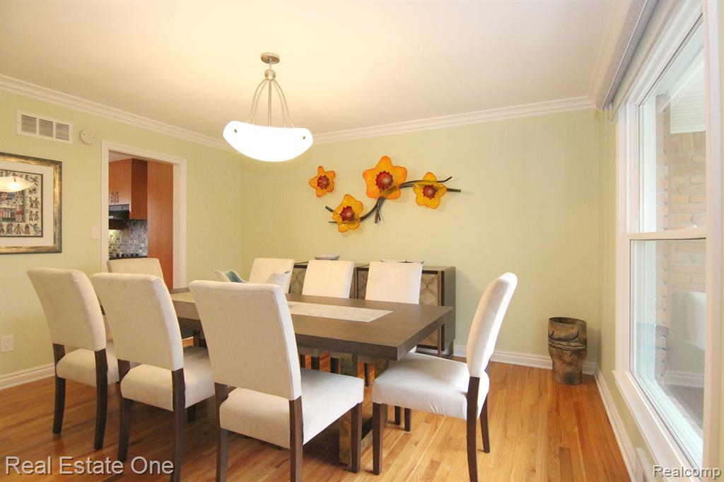 6749 ALDERLEY Way, West Bloomfield, MI — Photo 8