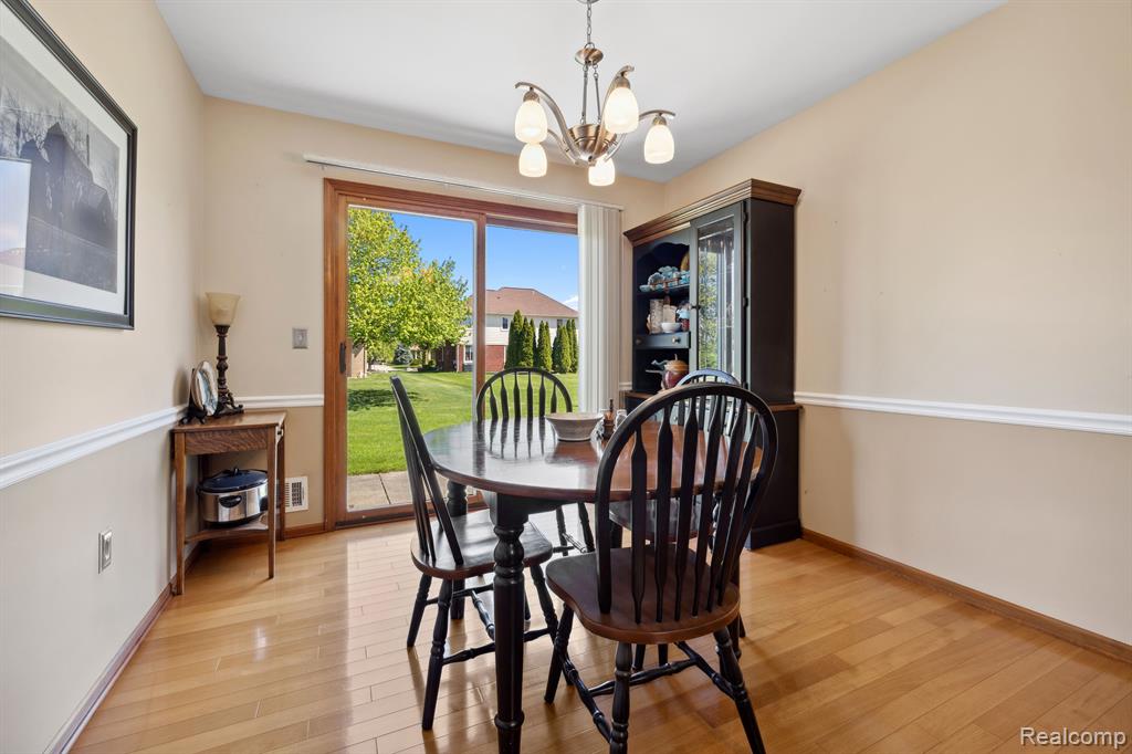 46941 SOUTHGATE Drive, Canton, MI 48188 — Photo 6